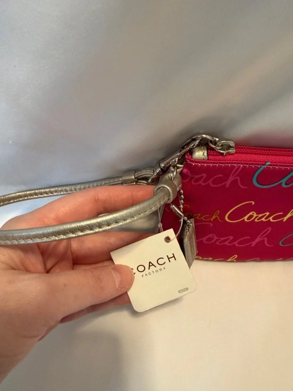 NWT Vintage Coach Hot Pink Script Logo Wristlet Y2K Multicolor - Picture 2 of 9